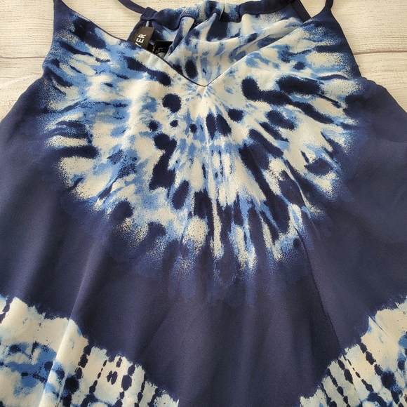 A. Byer flowy tie dye tank top. Size medium. - Picture 5 of 8